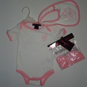 CLEVELAND INDIANS BODYSUIT BIB BOOTIES INFANT GIRL